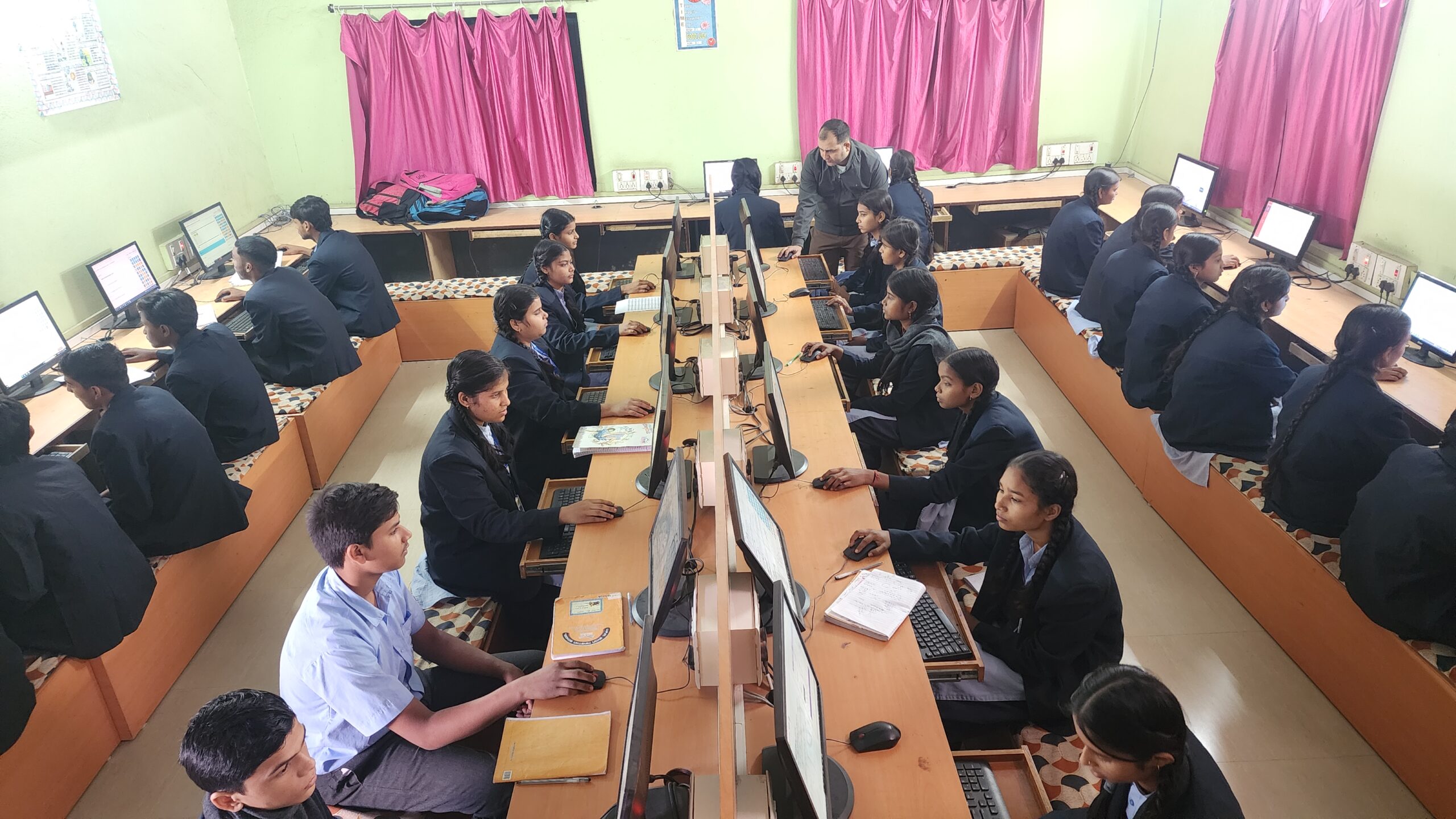 computer lab 20251113 110414