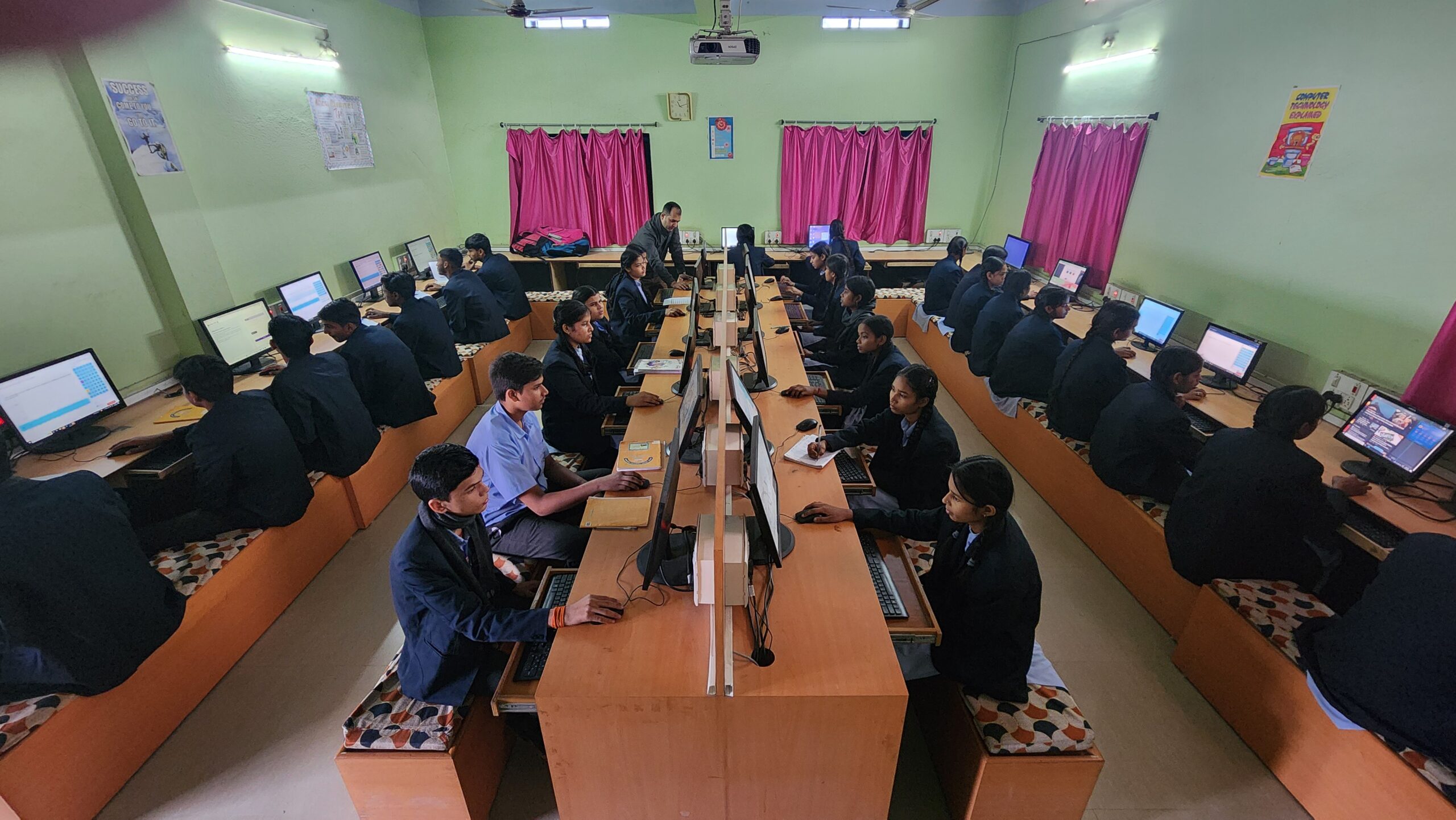 computer lab 20251113 110607